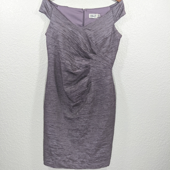 ELIZA J Taffeta Body Con Above Knee Lilac Purple Dress Off Shoulder Ruched 12 - Picture 2 of 9